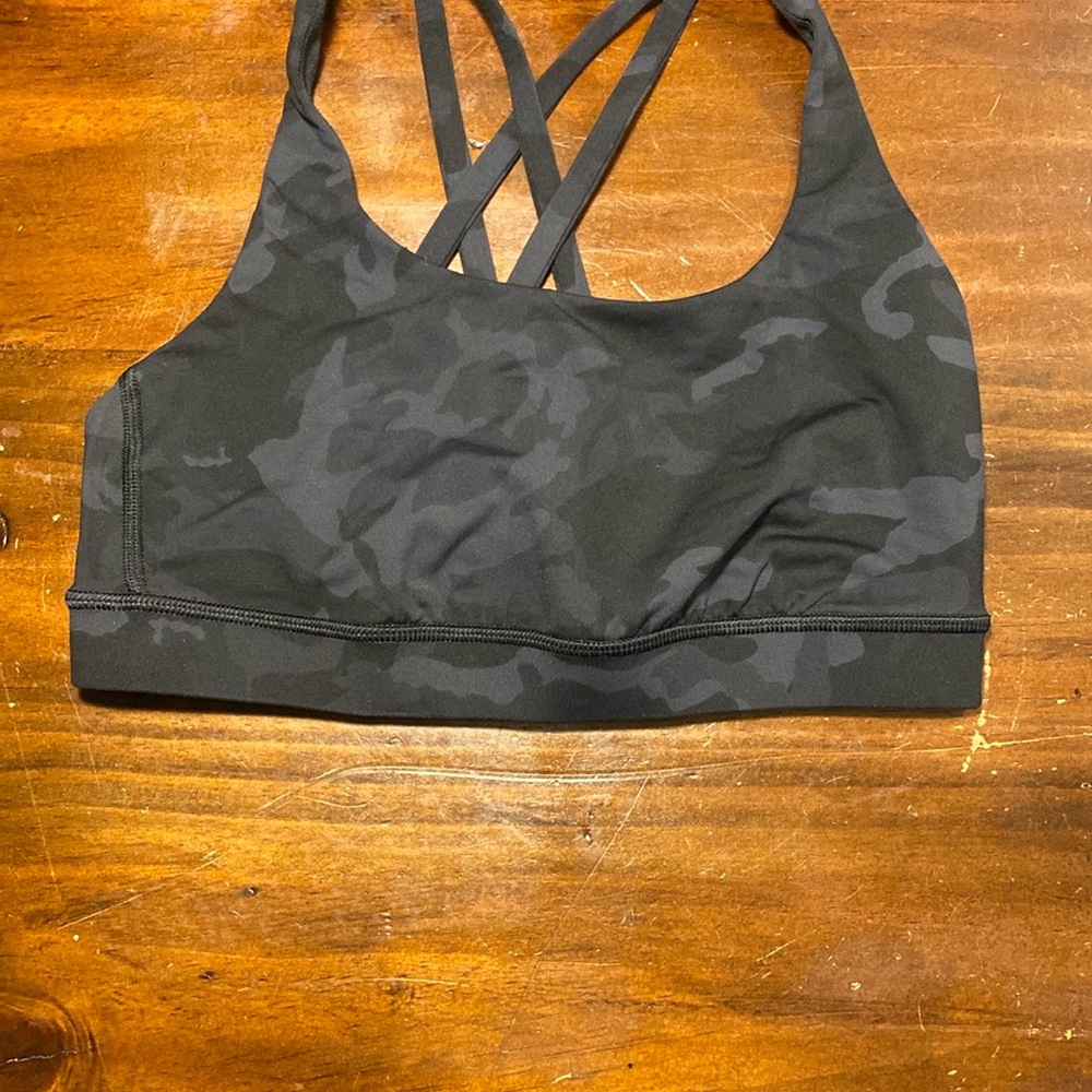 LULULEMON CAMO SPORTS BRA🌸 - Picture 6 of 7